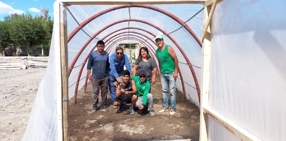 Imagen-El Caín y Pilquiniyeu ya tiene su Invernadero Escuela, para que las familias produzcan sus alimentos